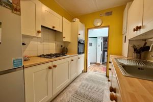 Kitchen- click for photo gallery